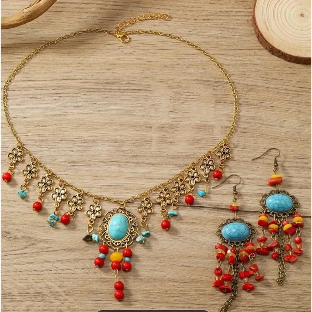Boho style necklace set beautiful pieces